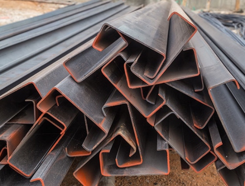 El monten C es un tipo de polin de acero que se considera el más común de todos, y tiene aspectos importantes a considerar. ¡Hacemos envíos a todo el país!