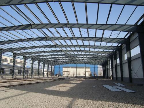 El monten C es un tipo de polin de acero que se considera el más común de todos, y tiene aspectos importantes a considerar. ¡Hacemos envíos a todo el país!