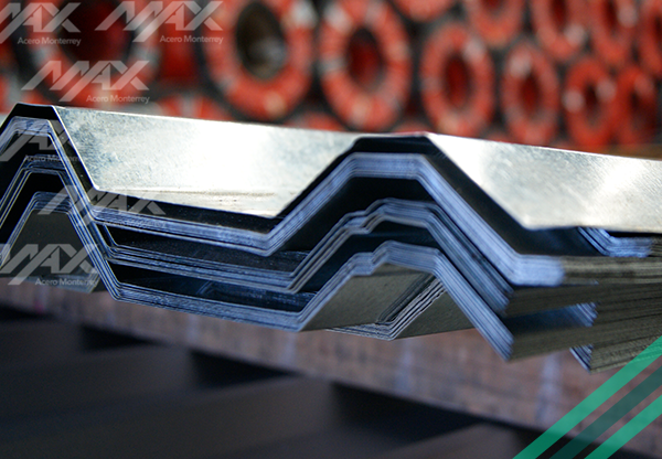 Láminas acanaladas con recubrimiento de zinc. Venta y Distribución.